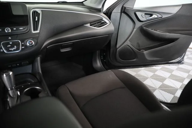 Used 2019 Black Chevrolet RS image 23
