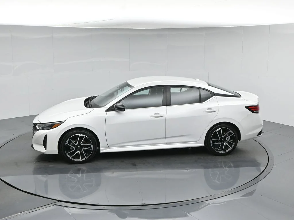 Used 2024 White Nissan SR image 44