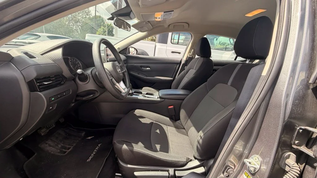 Used 2025 Gray Nissan SV image 6