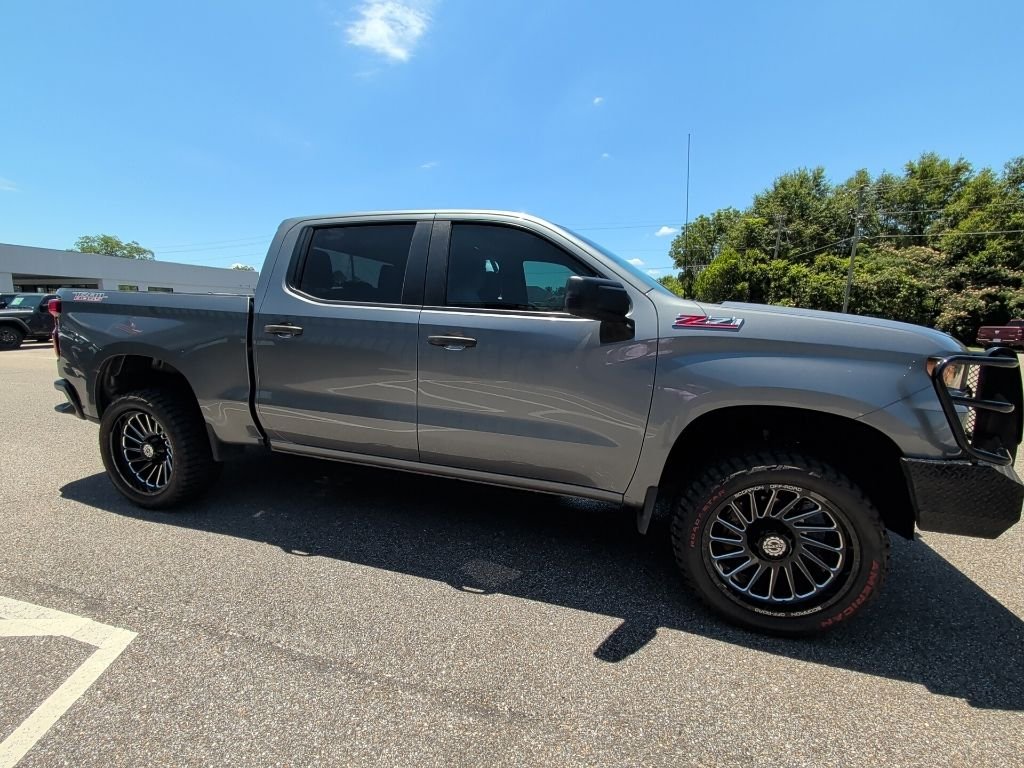 2021 Chevrolet Silverado 1500 Custom Trail Boss 4X4 Crew Cab Short Box's photo