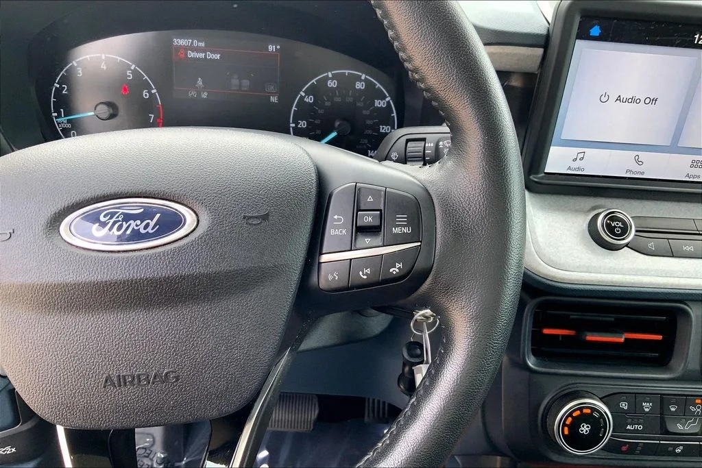 Used 2022 Green Ford XLT image 17