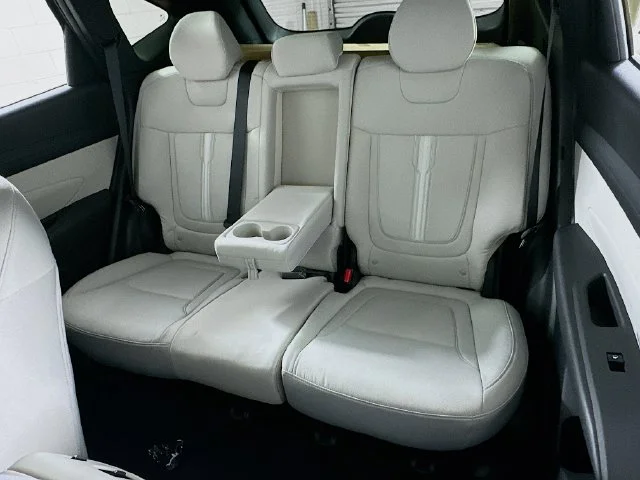 New 2026 Hyundai TUCSON SEL