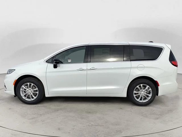 New 2026 Bright White Clearcoat Chrysler SELECT AWD image 2