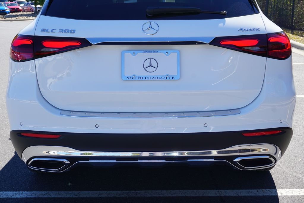Used 2026 Polar White Mercedes-Benz GLC 300 image 13