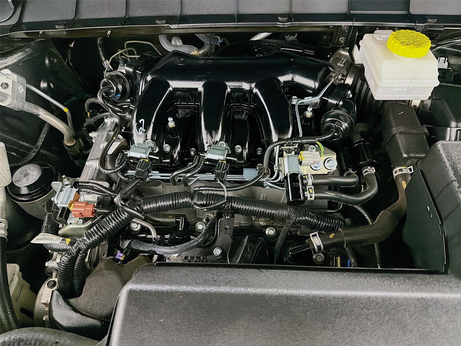 Used 2025  Nissan SL image 30