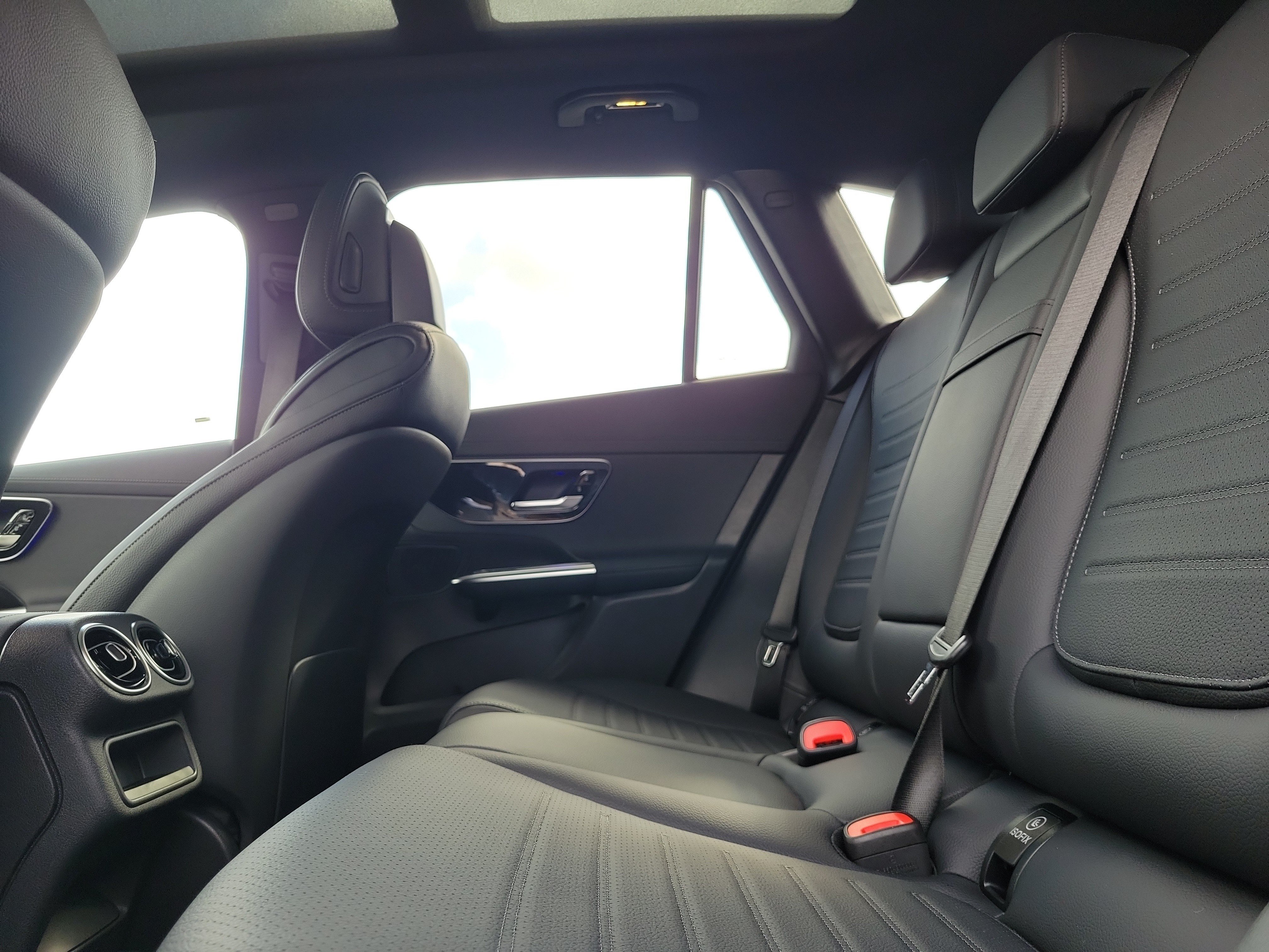New 2026 Black Mercedes-Benz GLC 300 image 40