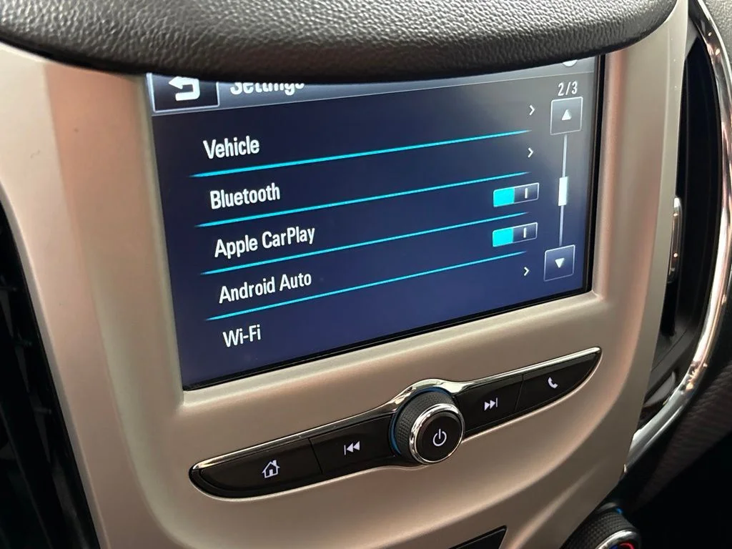 Used 2018 Silver Chevrolet LS image 31