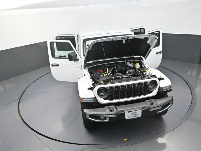 New 2026 Bright White Clear-Coat Exterior Paint Jeep Sahara image 31