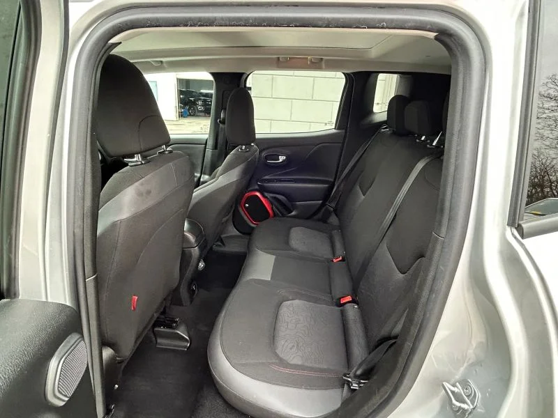 2018 Jeep Renegade Trailhawk - Photo 31