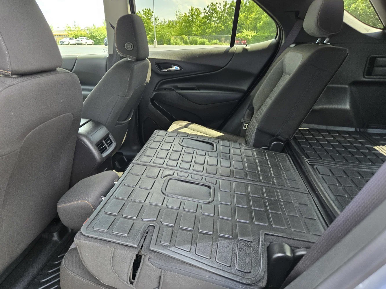 2024 Chevrolet Equinox LT - Photo 29