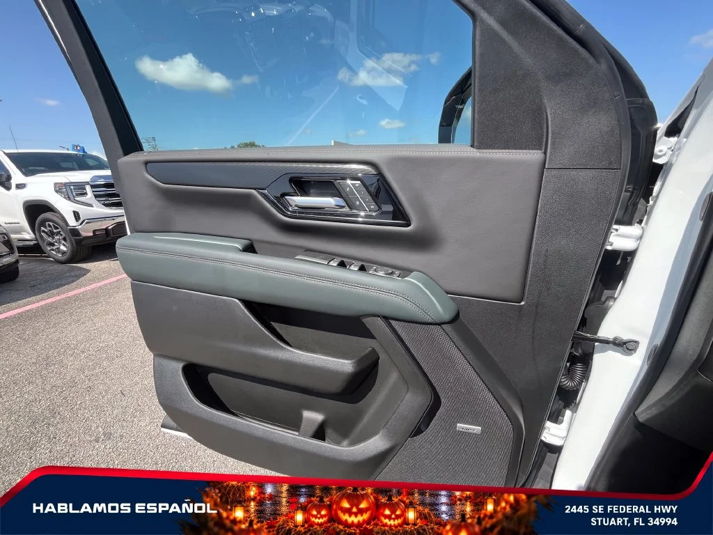 New 2026 Summit White GMC AT4 image 24