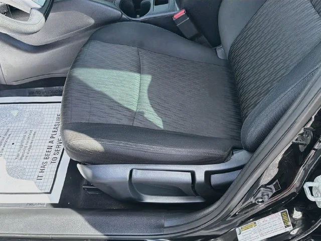 Used 2019 Black Nissan S image 19