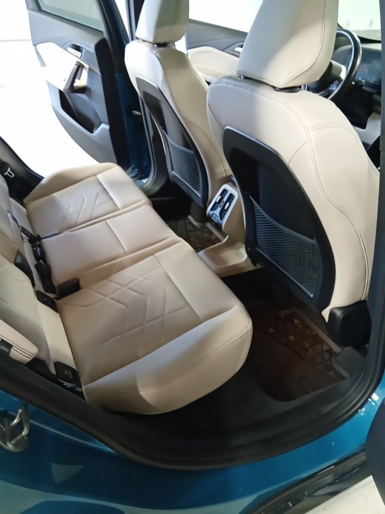 Used 2023 Blue Bay Lagoon Metallic BMW xDrive28i image 12