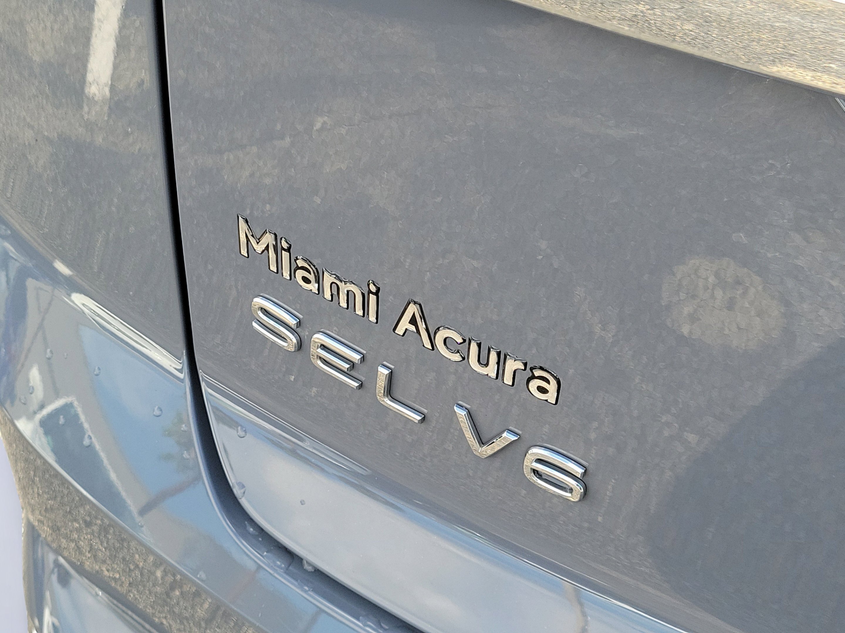 Used 2020 Platinum Gray Metallic Volkswagen 3.6L V6 SEL R-Line image 6