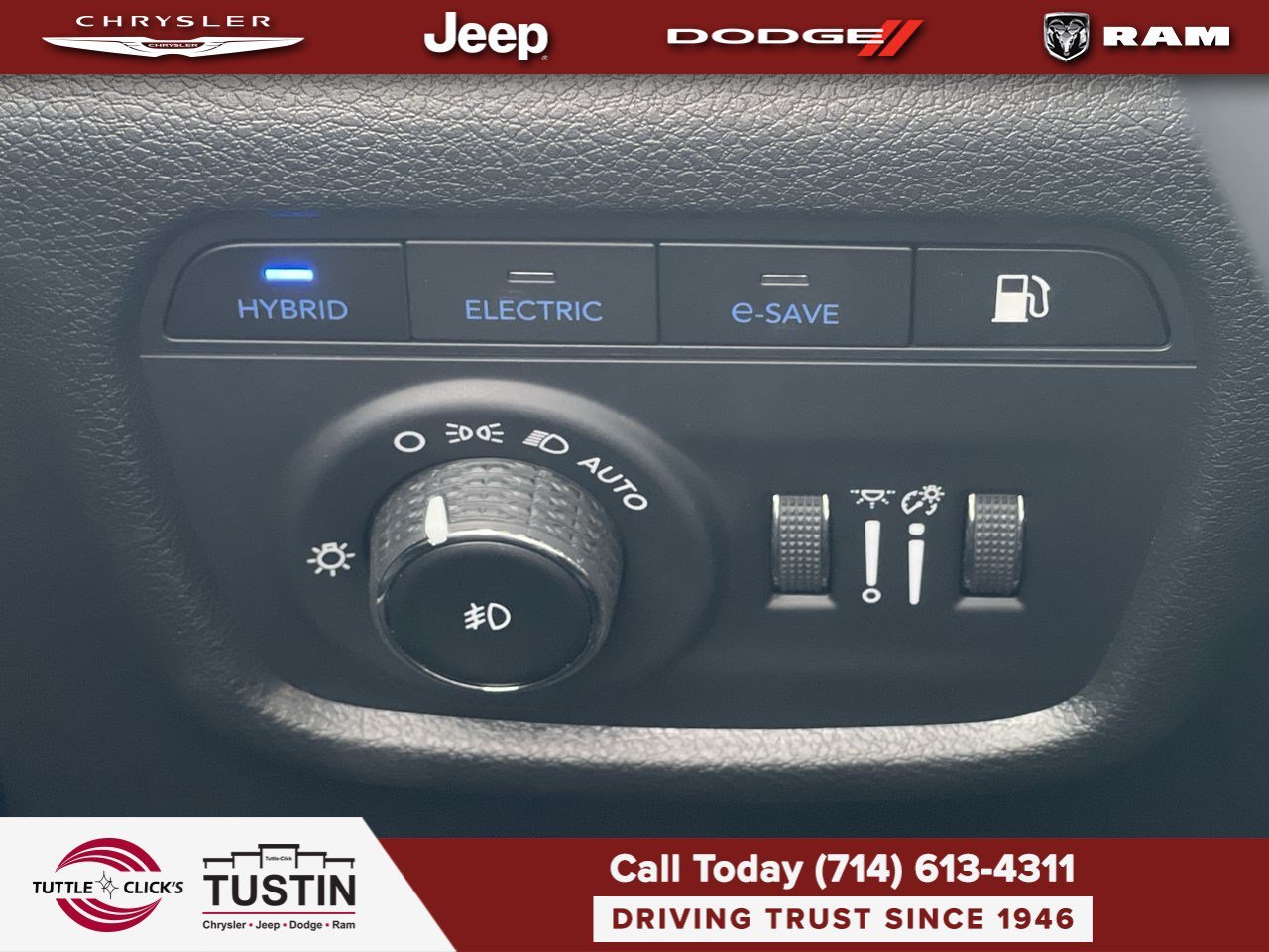 Used 2023 Baltic Gray Metallic Clearcoat Jeep 4DR 4WD image 28