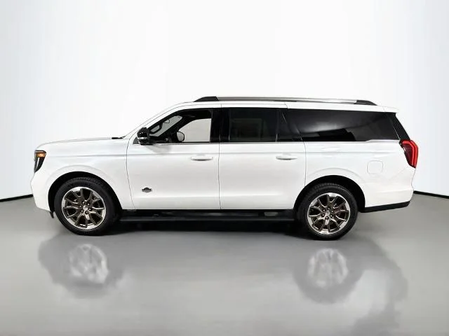 New 2027 Star White Metallic Tri-Coat Ford MAX King Ranch® image 39