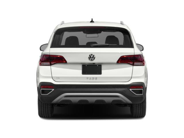 Used 2022 Pure White Volkswagen SE image 8