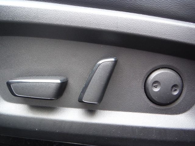 Used 2022 Black Mitsubishi SEL image 16