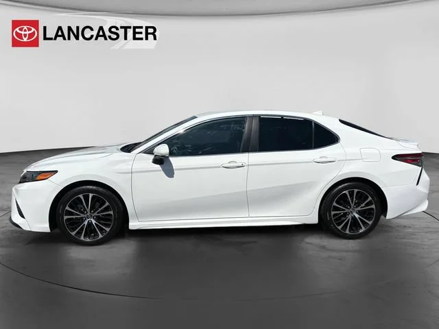 Used 2019 White Toyota SE image 4