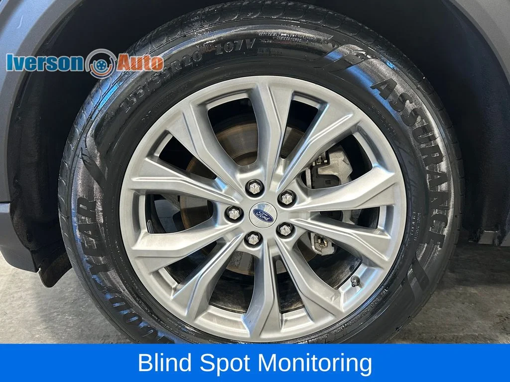 Used 2023 Gray Ford Limited image 12