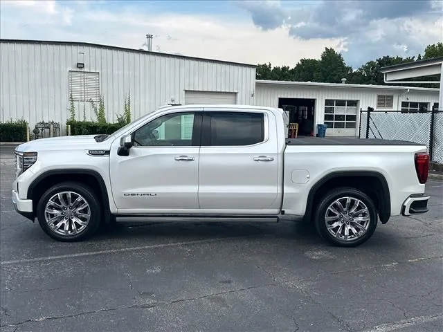 Used 2024 White GMC Denali image 7