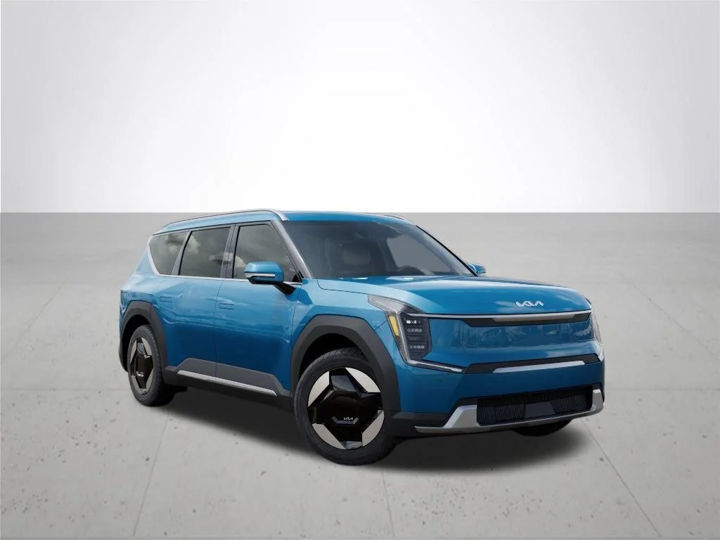 New 2026 Blue Kia Wind image 8