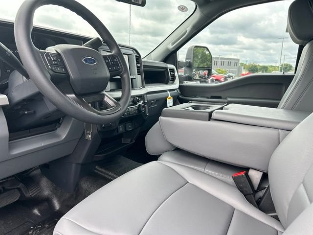 New 2026 Agate Black Metallic Ford F-350® XL image 18