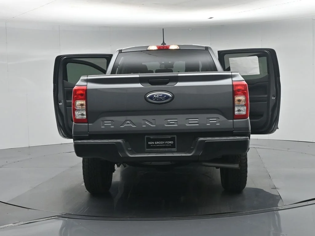 New 2026 Gray Ford XL image 28