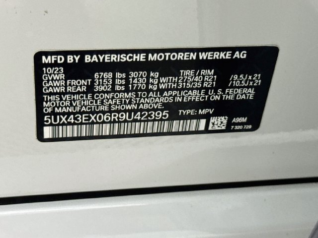 Used 2024 White Metallic BMW M60i image 34