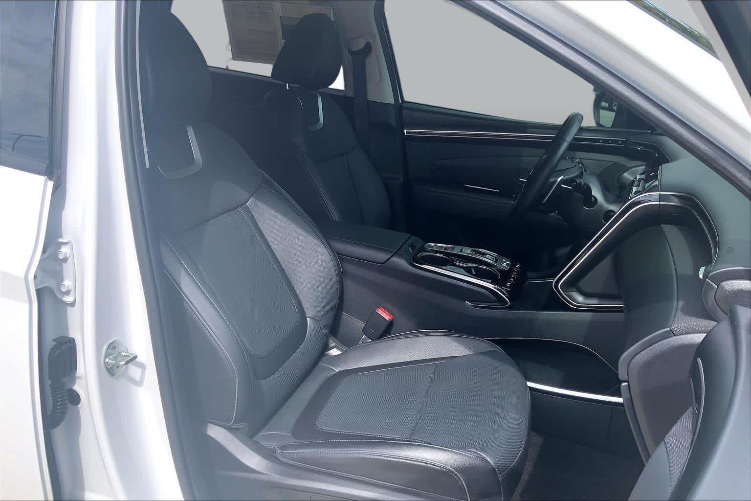 Certified Used 2022 Quartz White Hyundai Limited image 9