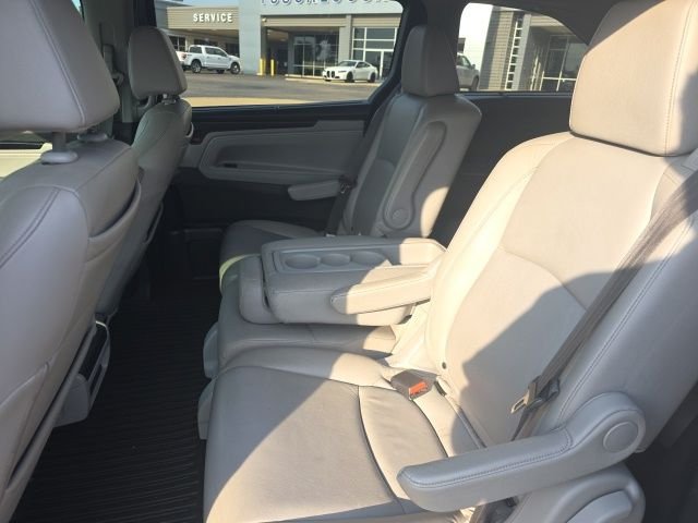 Used 2018 Gray Honda Elite image 10