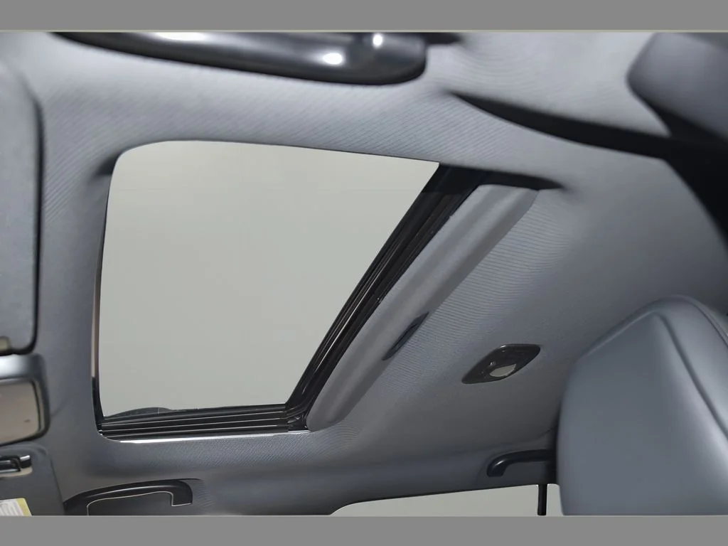 New 2026 CRYSTAL BLACK SILICA Subaru Limited image 11