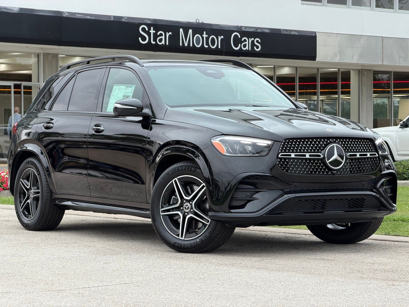 New 2026 Black Mercedes-Benz GLE 350 image 1