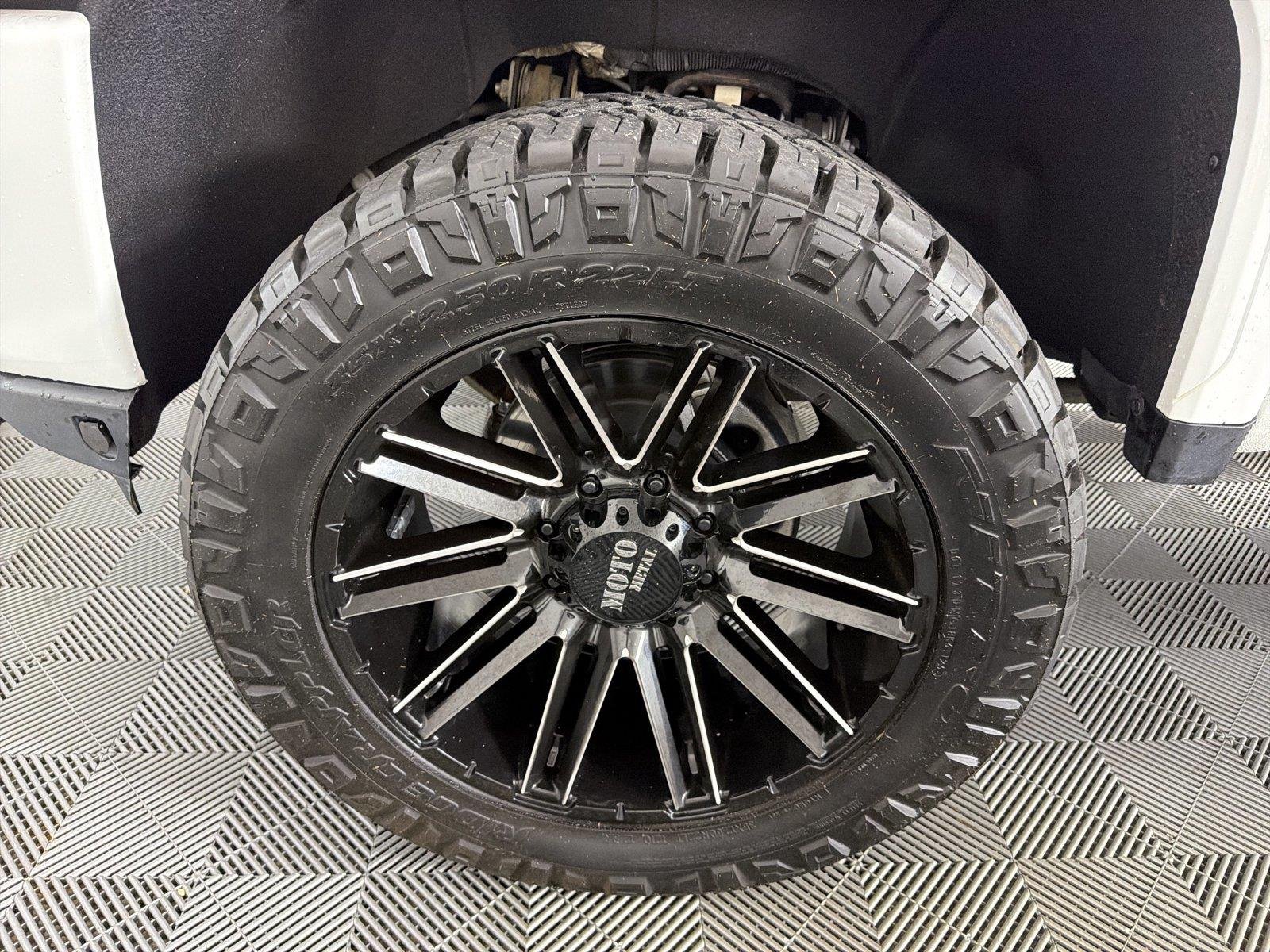 Used 2020 SUMMIT WHITE GMC Denali image 9
