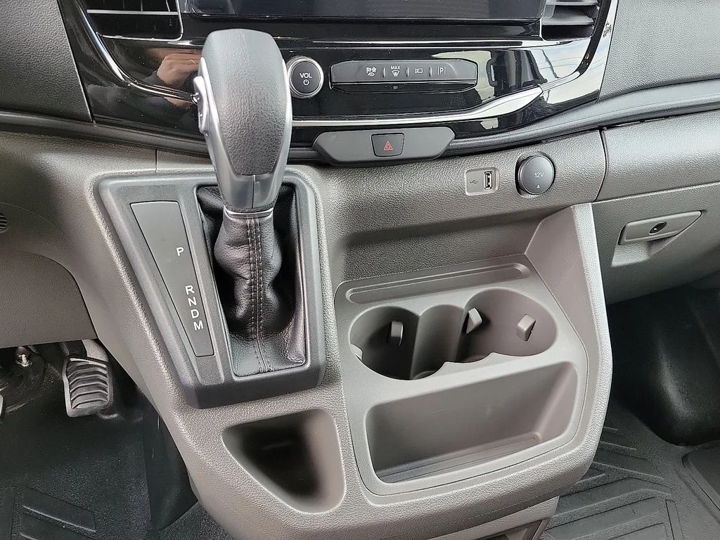 2025 Ford Transit Passenger Van XLT - Photo 16