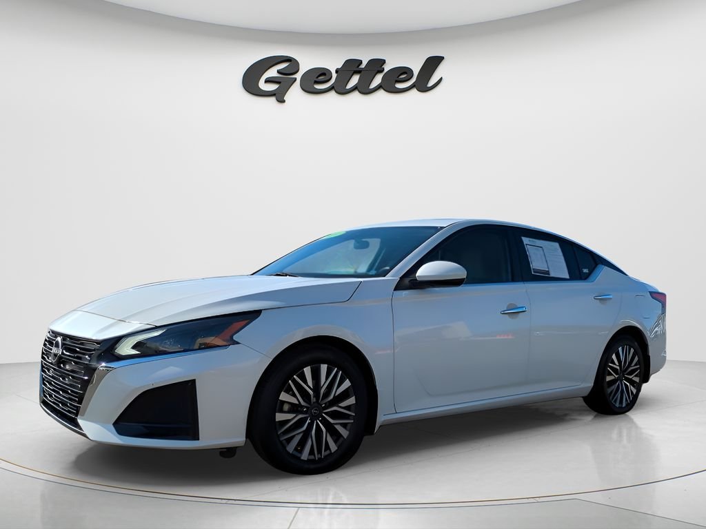 2024 Nissan Altima SV