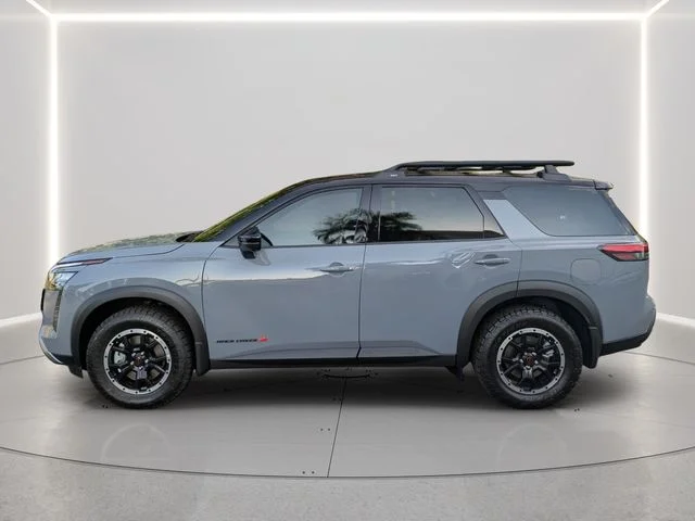 New 2026 Boulder Gray Pearl / Super Black Two-tone Nissan Rock Creek® image 3