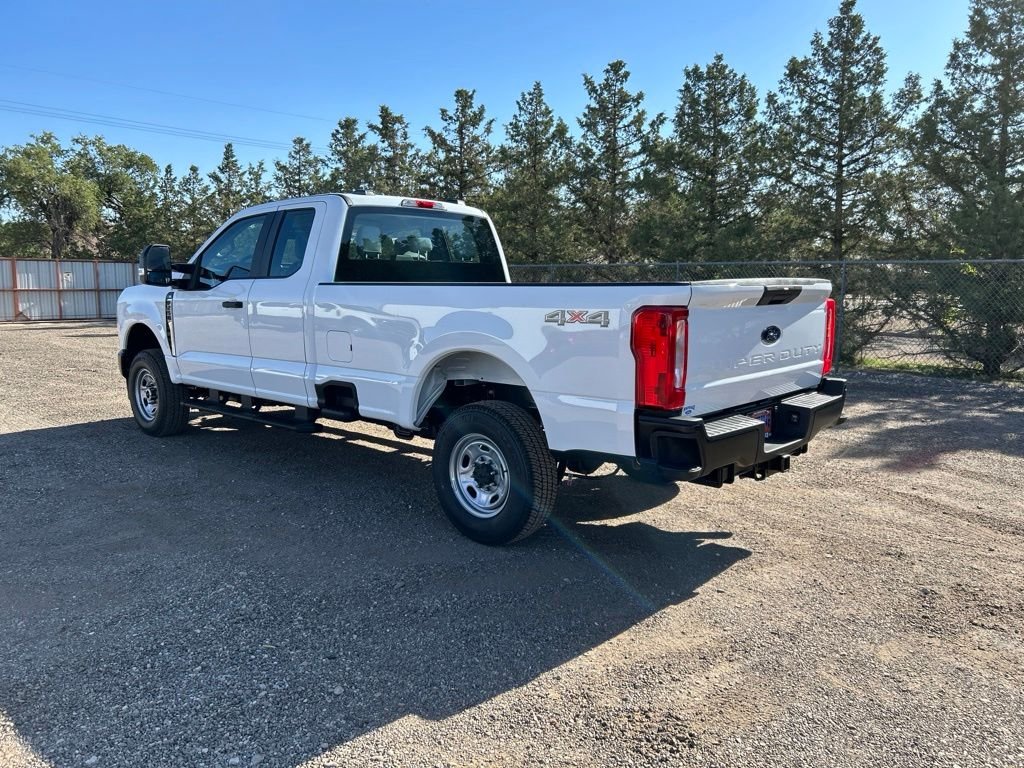 New 2026 Oxford White Ford XL image 4