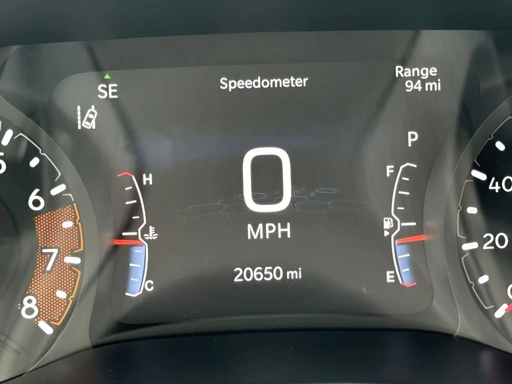 Used 2025 White Jeep Limited image 15