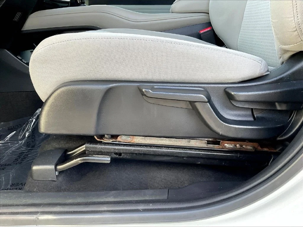 Used 2021  Honda EX image 36