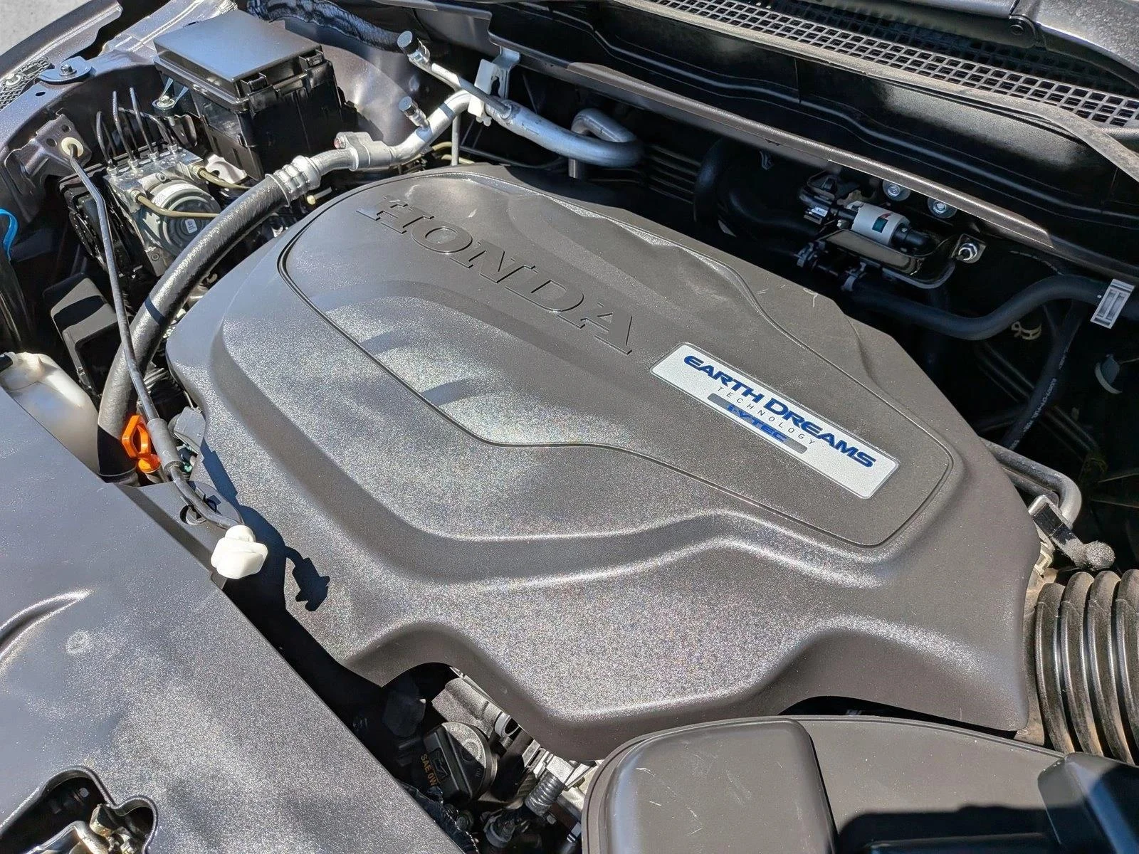 Used 2018 Silver/Gray Honda EX-L image 24