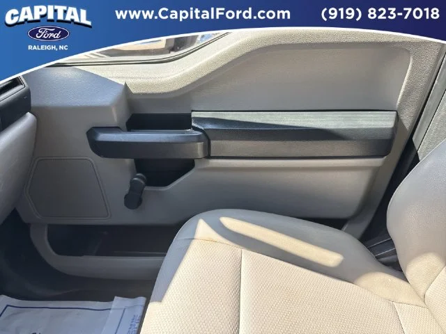 Used 2018 White Ford XL image 25