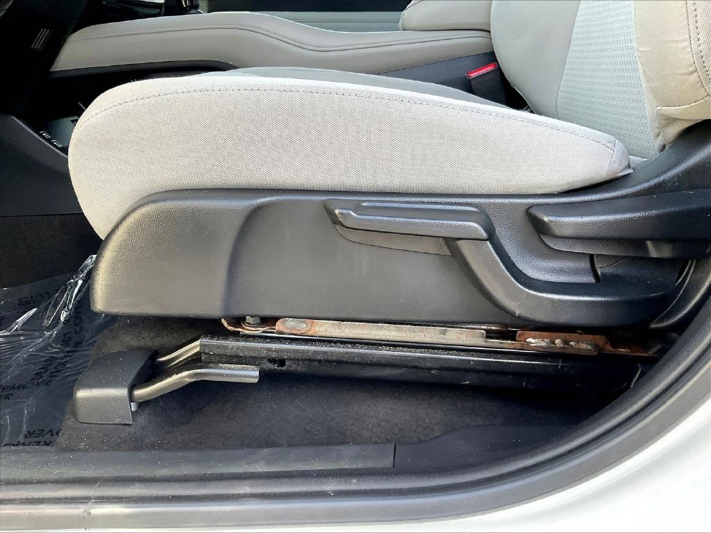 Used 2021  Honda EX image 36