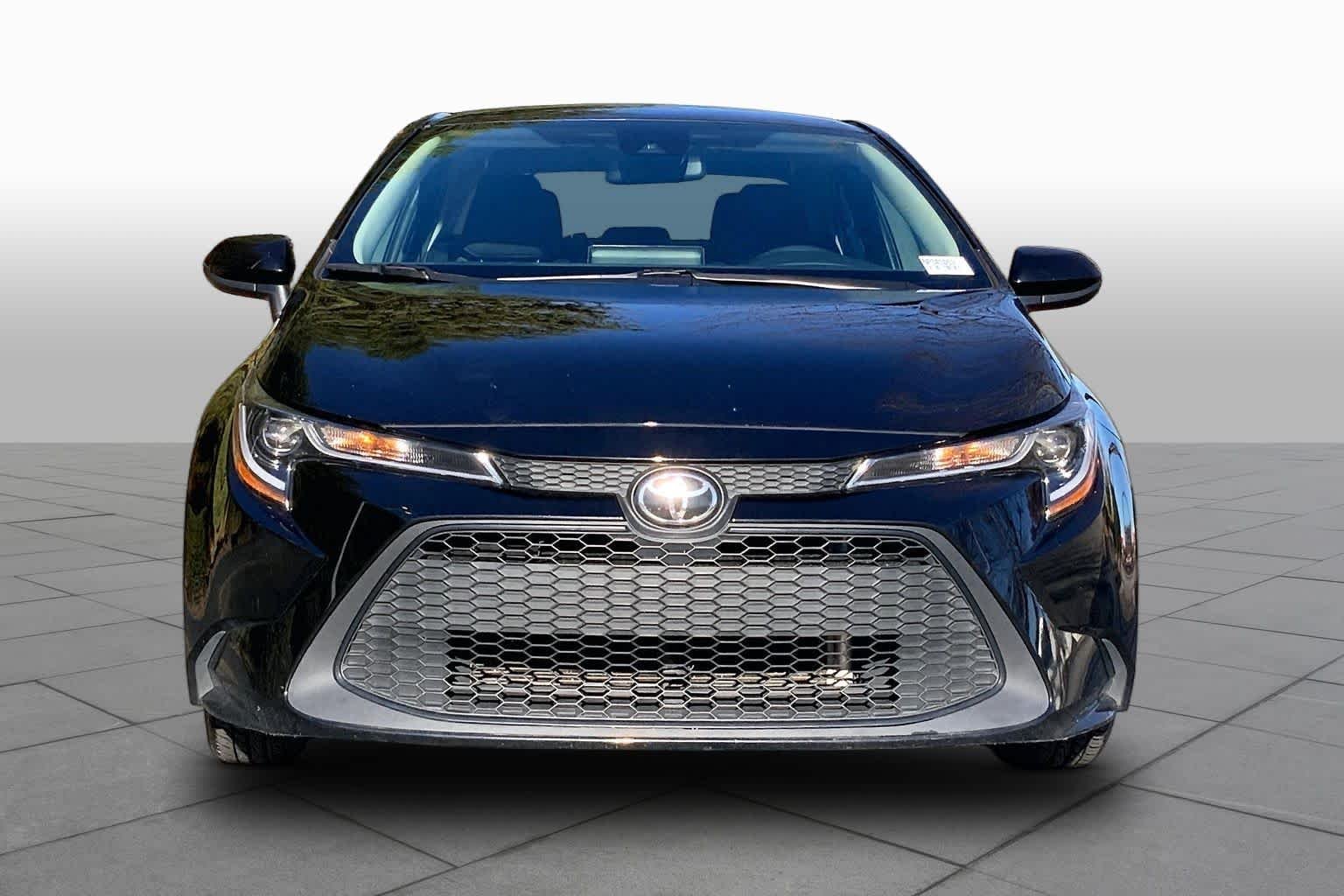 Used 2022 Black Sand Pearl Toyota LE image 4