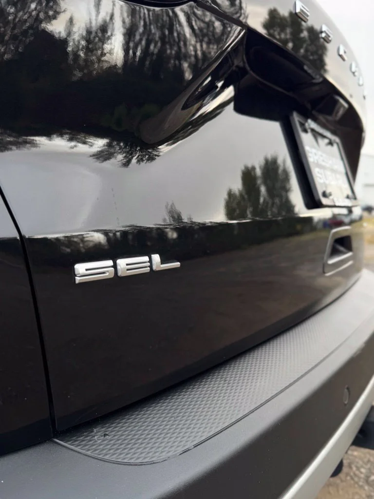 Used 2022 Black Metallic Ford SEL image 43