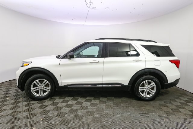 Used 2023 White Ford XLT image 6