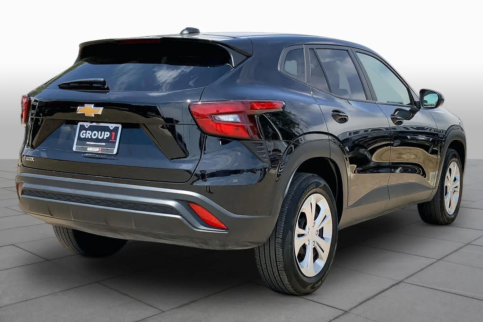 Used 2025 Mosaic Black Metallic Chevrolet LS image 13