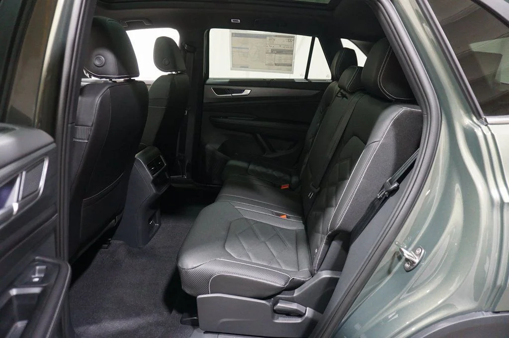 2026 Volkswagen Atlas Cross Sport SE w/Tech - Photo 11