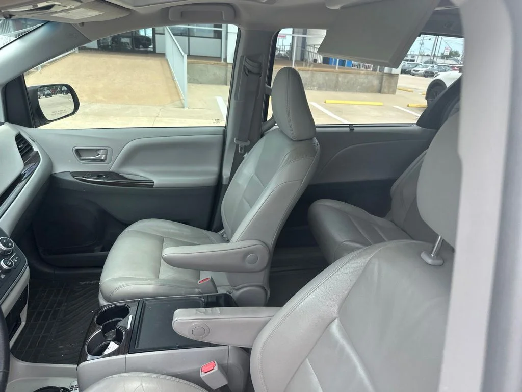 Used 2015 Toyota Sienna XLE Premium with VIN 5TDYK3DC9FS637672 for sale in McPherson, KS