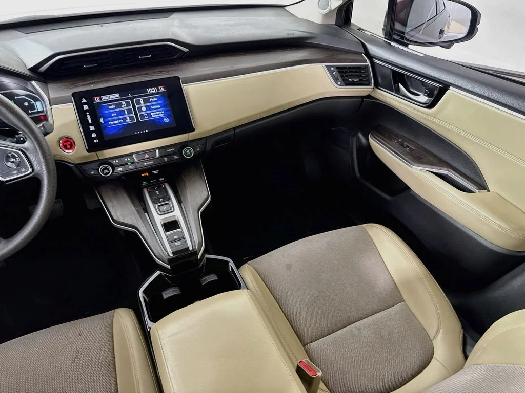 Certified Used 2018 Red Honda Base image 30